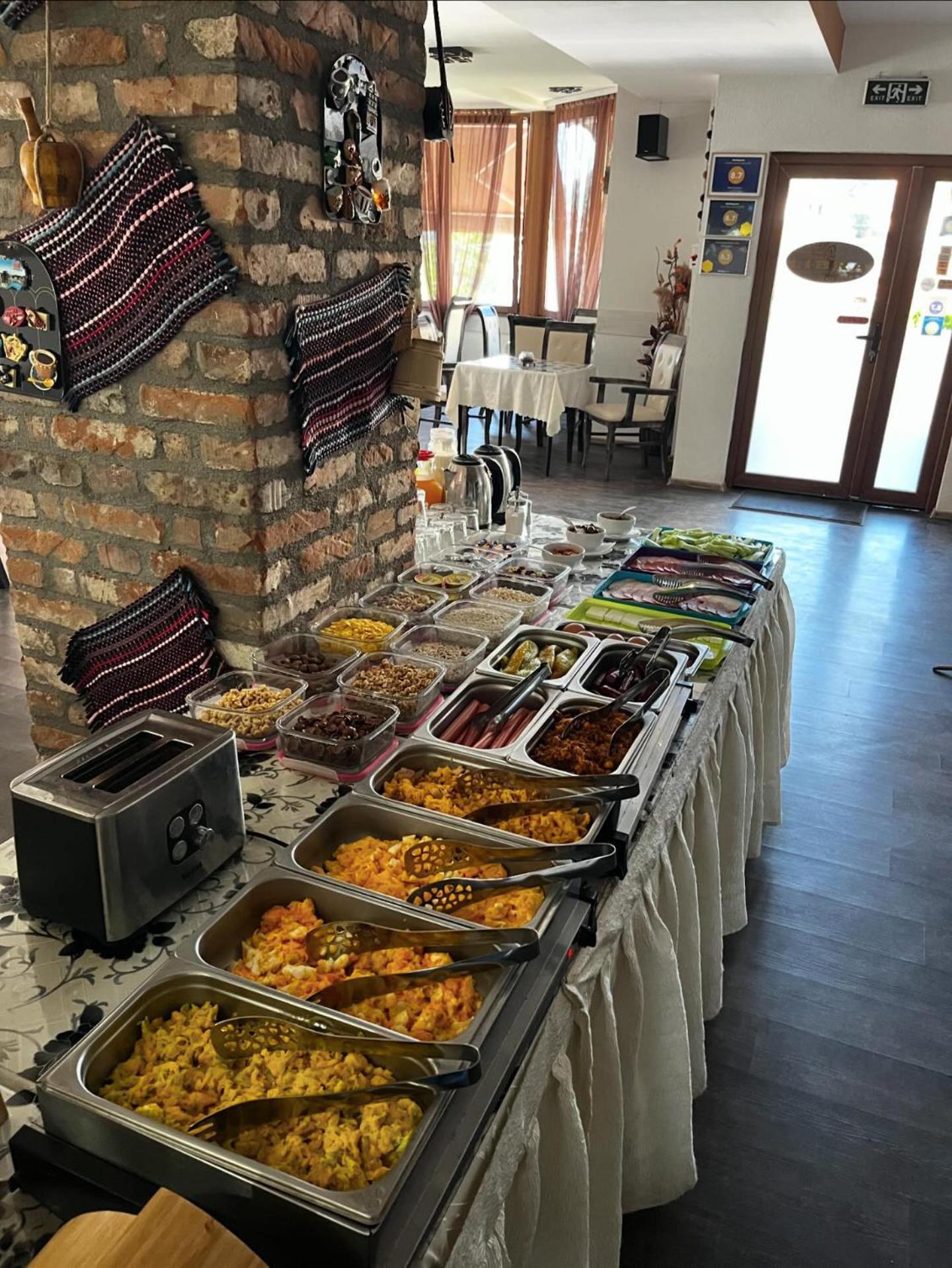 Hotel Scorpion Kruševo Exteriör bild
