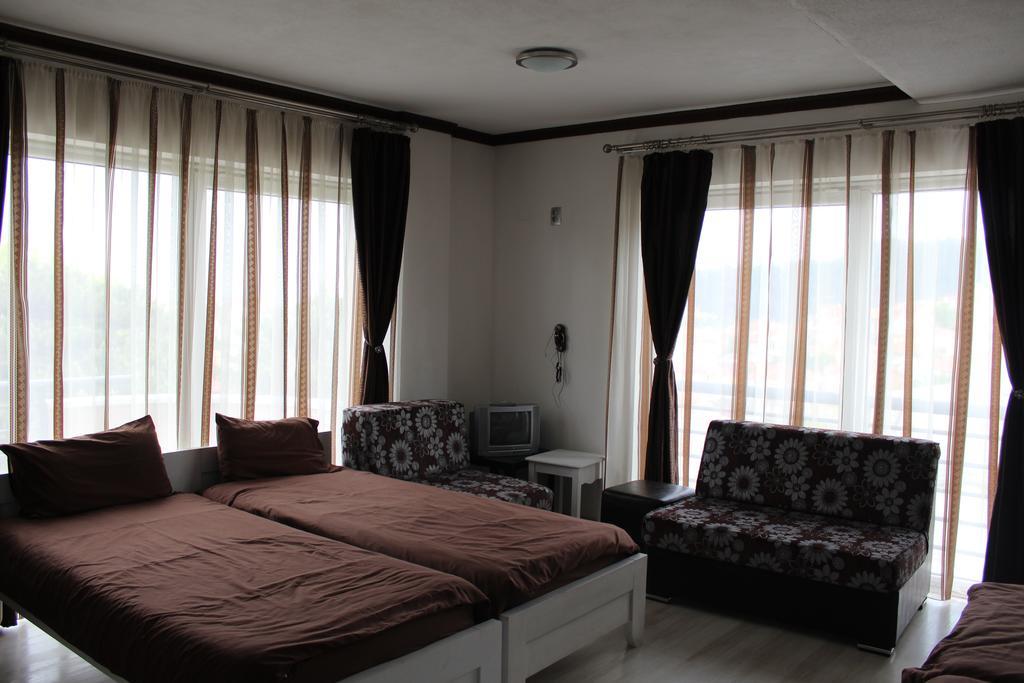 Hotel Scorpion Kruševo Exteriör bild