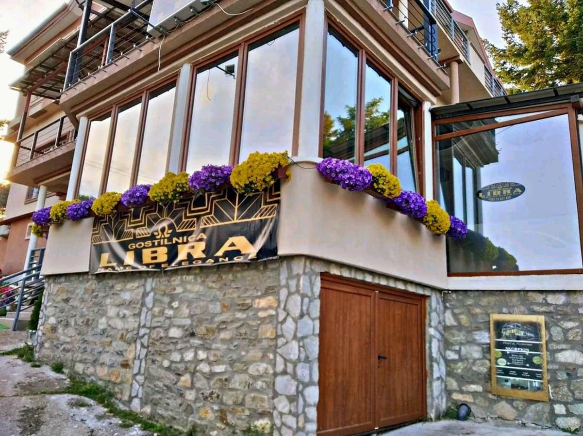 Hotel Scorpion Kruševo Exteriör bild